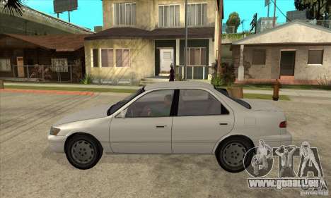 Toyota Camry 2.2 LE 1997 pour GTA San Andreas