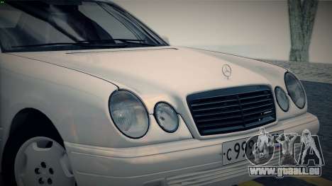 Mercedes-Benz E420 pour GTA San Andreas