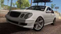 Mercedes-Benz E55 W211 AMG pour GTA San Andreas
