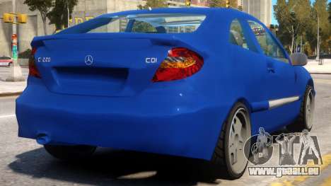 Mercedes-Benz C220 Sports Coupe pour GTA 4