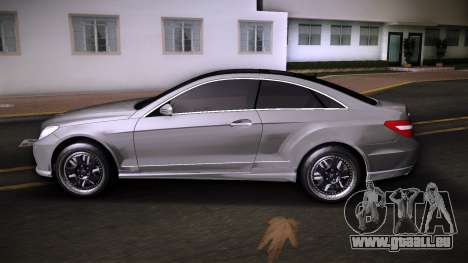 Mercedes-Benz E500 (C207) Coupe New Interior pour GTA Vice City