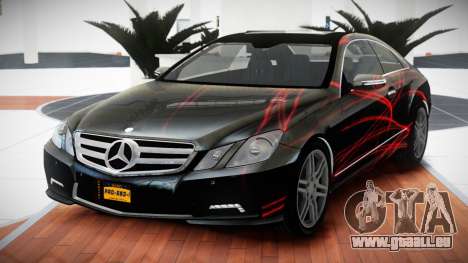 Mercedes-Benz E500 QD S8 pour GTA 4