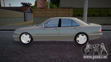 Mercedes-Benz E55 AMG Oper pour GTA San Andreas