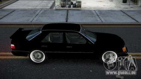 Mercedes-Benz E500 KNC pour GTA 4