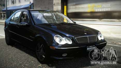 Mercedes-Benz C32 AMG DTK pour GTA 4