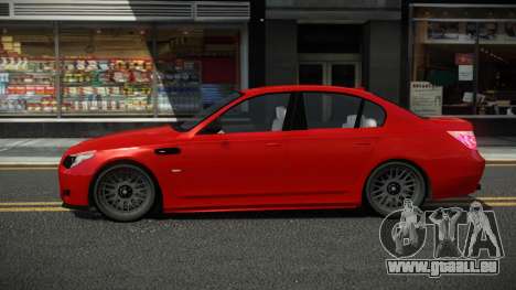 BMW M5 E60 06th pour GTA 4