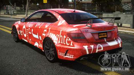 Mercedes-Benz C63 AMG V-Sport S8 pour GTA 4