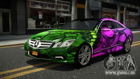 Mercedes-Benz E500 Lozvey S1 pour GTA 4