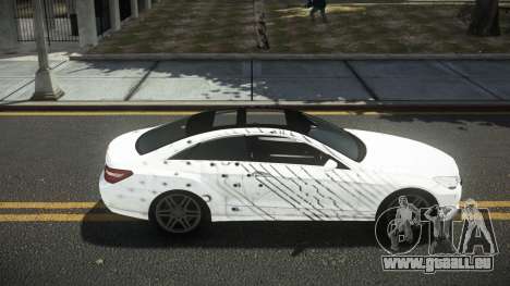 Mercedes-Benz E500 Lozvey S9 pour GTA 4