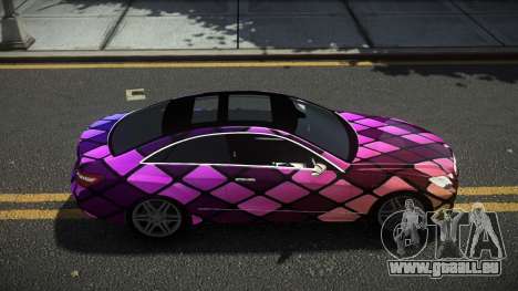 Mercedes-Benz E500 Lozvey S2 pour GTA 4