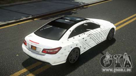 Mercedes-Benz E500 Lozvey S9 pour GTA 4