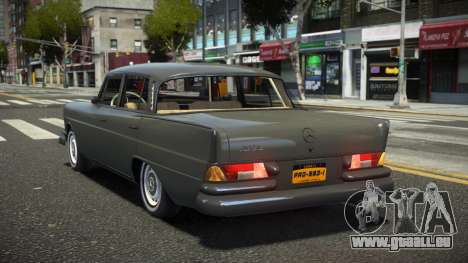 1967 Mercedes-Benz W111 V1.1 pour GTA 4