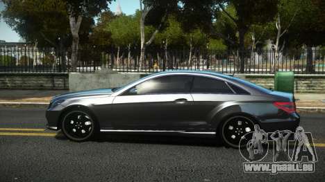 Mercedes-Benz E500 NC pour GTA 4