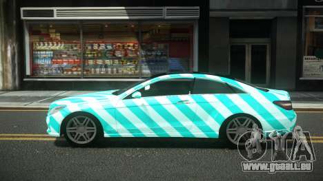 Mercedes-Benz E500 Lozvey S8 pour GTA 4