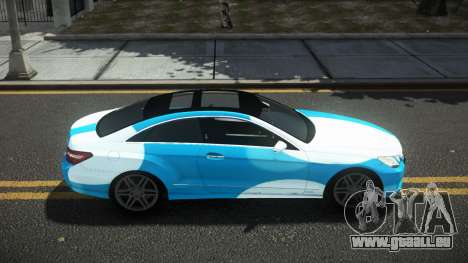 Mercedes-Benz E500 Lozvey S10 pour GTA 4