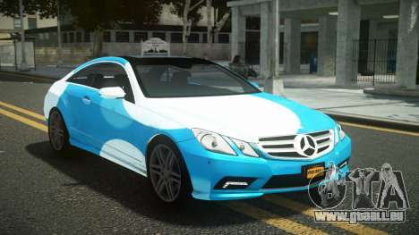 Mercedes-Benz E500 Lozvey S10 pour GTA 4