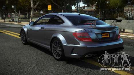 Mercedes-Benz C63 AMG V-Sport pour GTA 4