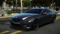 Mercedes-Benz E500 NC pour GTA 4