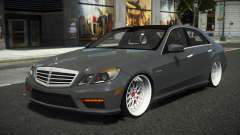 Mercedes-Benz E63 AMG ECK pour GTA 4