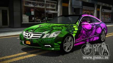 Mercedes-Benz E500 Lozvey S1 pour GTA 4