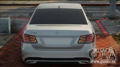 Mercedes-Benz E200 White pour GTA San Andreas