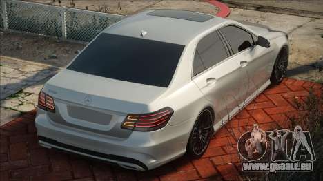 Mercedes-Benz E200 White pour GTA San Andreas