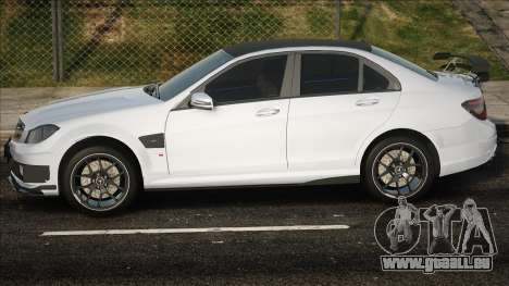 Mercedes-Benz C63 W204 White pour GTA San Andreas