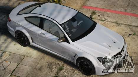 Mercedes-Benz C63 AMG Coupe Silver pour GTA San Andreas