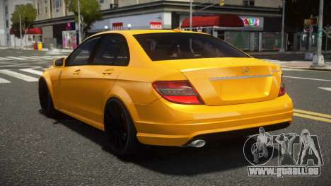 Mercedes-Benz C180 AMG Grimiy pour GTA 4