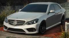 Mercedes-Benz E200 White pour GTA San Andreas