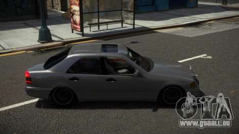 Mercedes-Benz C180 Erloy pour GTA 4