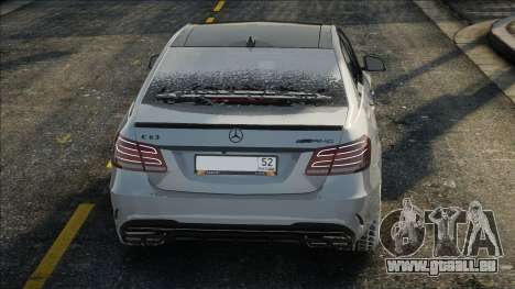 Mercedes-Benz E63 S Winter pour GTA San Andreas