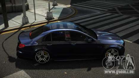 Mercedes-Benz E63 AMG Faruby pour GTA 4