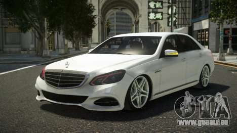 Mercedes-Benz E63 AMG Ecvaht pour GTA 4