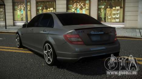 Mercedes-Benz C63 AMG Dilosha pour GTA 4