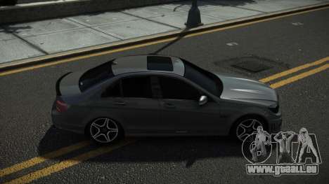 Mercedes-Benz C63 AMG Dilosha pour GTA 4