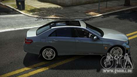 Mercedes-Benz E63 AMG Nesty pour GTA 4