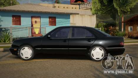 Mercedes-Benz E220 V1.1 pour GTA San Andreas