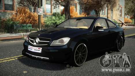 Mercedes-Benz C63 AMG Klaser pour GTA 4