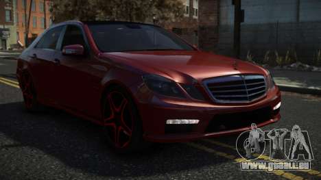 Mercedes-Benz E63 AMG Fuhez pour GTA 4