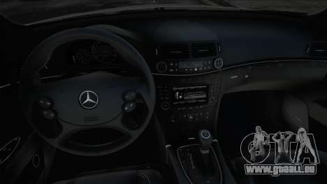 Mercedes-Benz E63 W211 POP pour GTA San Andreas
