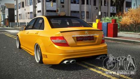 Mercedes-Benz C63 AMG Largu für GTA 4