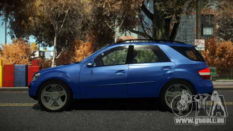 Mercedes-Benz ML500 Lonfag pour GTA 4