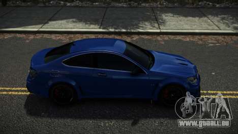 Mercedes-Benz C63 AMG Larex pour GTA 4