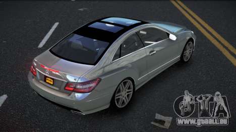 Mercedes-Benz E500 Ganexphia pour GTA 4