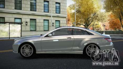 Mercedes-Benz E500 Ganexphia pour GTA 4