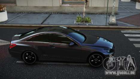 Mercedes-Benz E500 Renxa pour GTA 4
