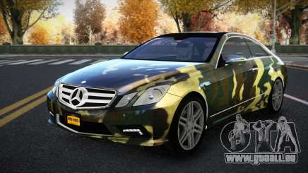 Mercedes-Benz E500 Ganexphia S10 pour GTA 4