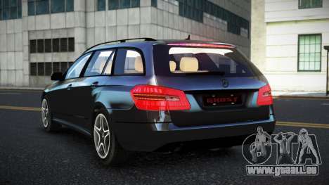 Mercedes-Benz E-class Huquy pour GTA 4