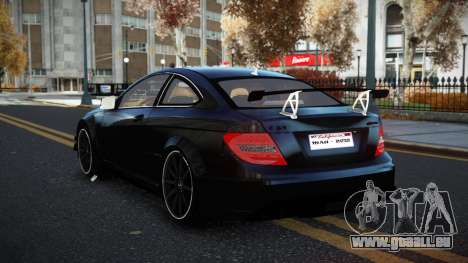 Mercedes-Benz C63 AMG Wecjoziw pour GTA 4
